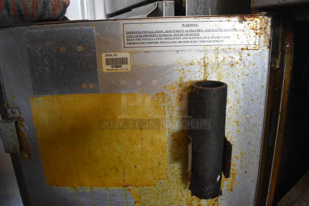 Cecilware Stainless Steel Commercial Electric Powered Floor Style Deep Fat Fryer on Commercial Casters. 208 Volts, 1 Phase. 15.5x30x45 - Image 7 of 8