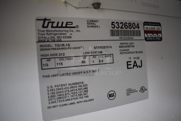 2010 True TG1R-1S Stainless Steel Commercial Single Door Reach In Cooler w/ Poly Coated Racks on Commercial Casters. 115 Volts, 1 Phase. 29x35x83. Tested and Working! - Image 5 of 5