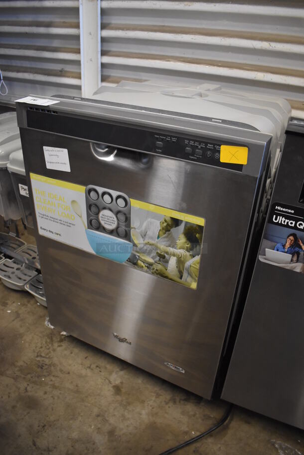 BRAND NEW SCRATCH AND DENT! Whirlpool WDF520PADM0 Stainless Steel Undercounter Dishwasher. 24x25x34 - Image 3 of 6