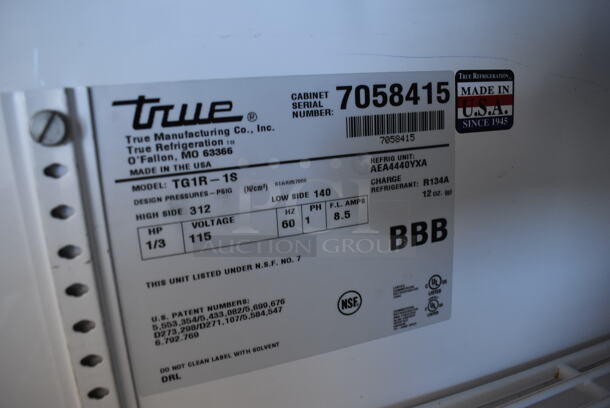 2011 True TG1R-1S Stainless Steel Commercial Single Door Reach In Cooler w/ Poly Coated Racks on Commercial Casters. 115 Volts, 1 Phase. 29x35x83. Tested and Working! - Image 6 of 6