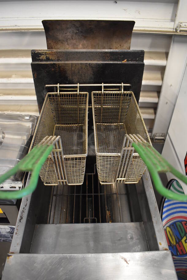 Frymaster GF40SD Stainless Steel Commercial Floor Style Natural Gas Powered Deep Fat Fryer w/ 2 Metal Fry Baskets on Commercial Casters. 122,000 BTU. 15.5x30x54 - Image 4 of 6