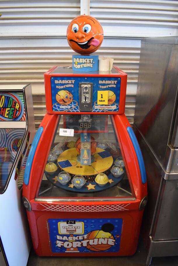 Metal Commercial Floor Style Basket Fortune Arcade Game. 208-240 Volts. 42x42x76 - Image 1 of 6