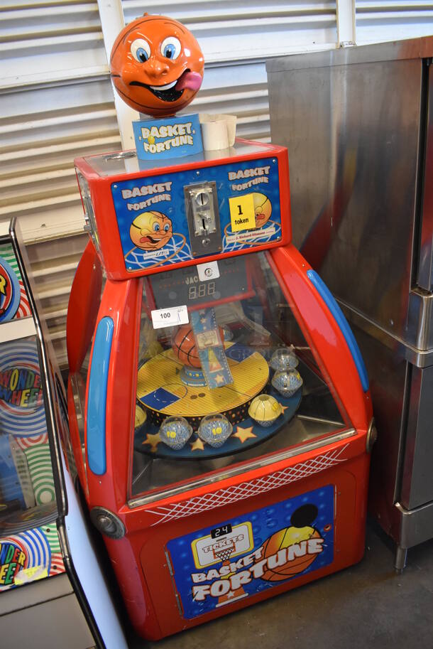 Metal Commercial Floor Style Basket Fortune Arcade Game. 208-240 Volts. 42x42x76 - Image 2 of 6
