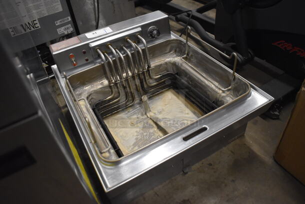 General Electric CK20B Stainless Steel Commercial Countertop Electric Powered Deep Fat Fryer. 220-240 Volts. 22x25x13 - Image 4 of 7