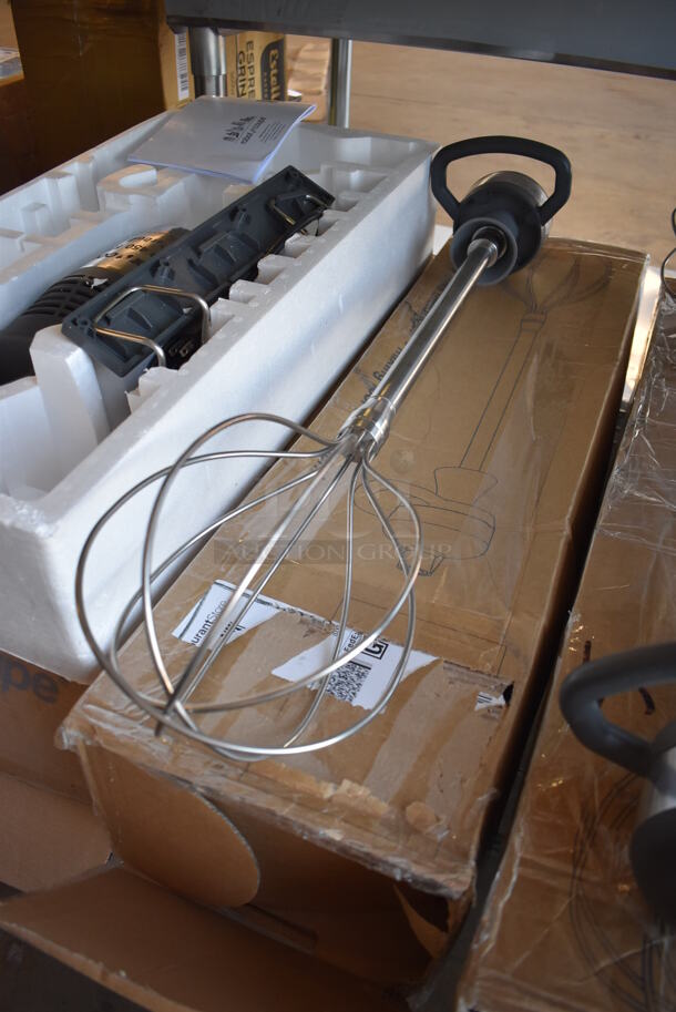 BRAND NEW! Robot Coupe Turbo MP450XLFW Stainless Steel Commercial Variable Speed Immersion Blender w/ 2 Whisk Attachments. Base 9x5x17. Tested and Working! - Image 4 of 5