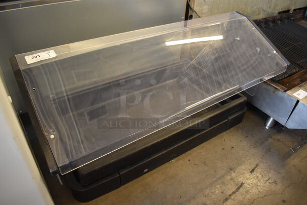 Cambro Black Poly Buffet Station w/ Sneeze Guard. 48x29x24 - Image 1 of 5