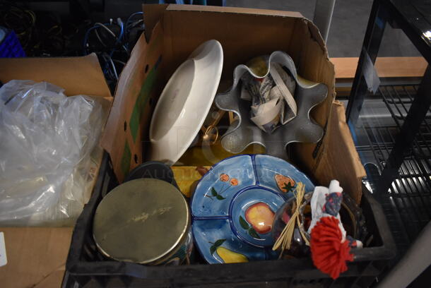 ALL ONE MONEY! Tier Lot of Various Items Including Plastic Lids and Various Plates - Image 2 of 5