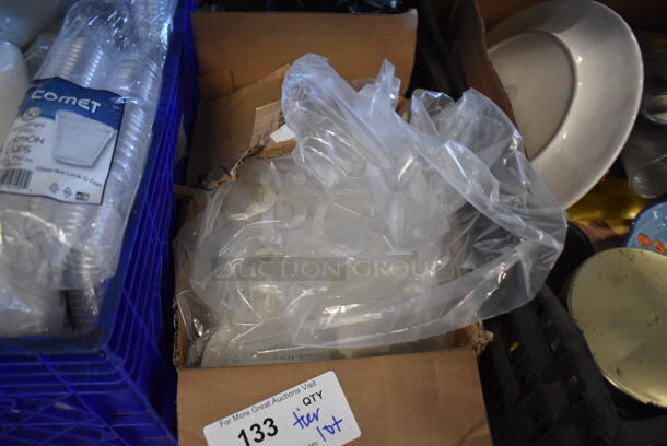 ALL ONE MONEY! Tier Lot of Various Items Including Plastic Lids and Various Plates - Image 3 of 5