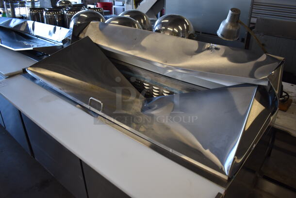 BRAND NEW SCRATCH AND DENT! Avantco 178SSPT60MHC Stainless Steel Commercial Sandwich Salad Prep Table Bain Marie Mega Top on Commercial Casters. 115 Volts, 1 Phase. 60x35x46. Tested and Working! - Image 4 of 7
