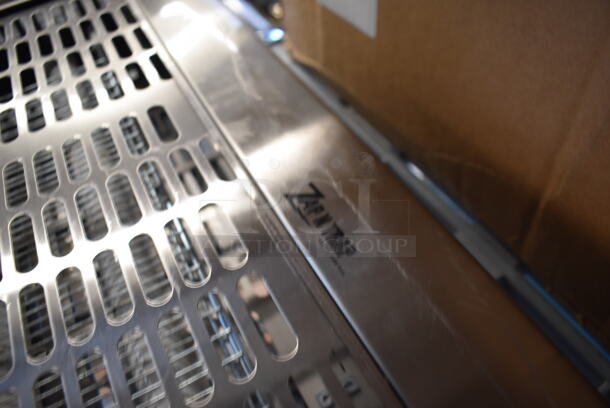 Zap N Trap Metal Bug Zapper. 120 Volts, 1 Phase. 26x5x13. Tested and Working! - Image 4 of 4