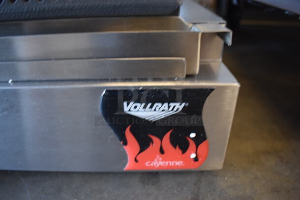 BRAND NEW SCRATCH AND DENT! Vollrath Cayenne 40795 Stainless Steel Commercial Countertop Electric Powered Dual Panini Press. 208/240 Volts. 22.5x14.5x8. Tested and Working! - Image 6 of 8