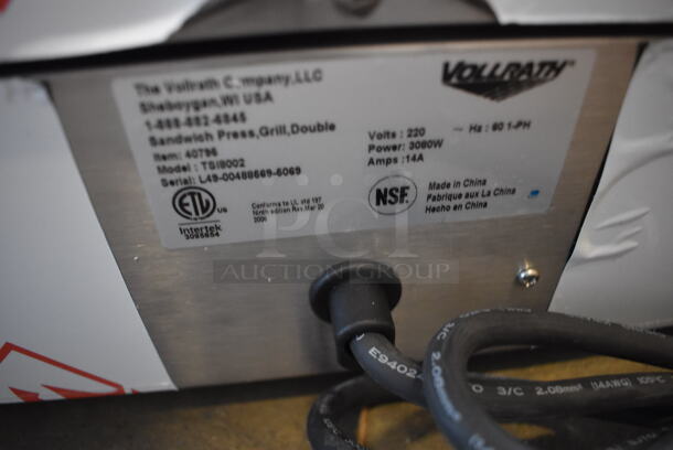 BRAND NEW SCRATCH AND DENT! Vollrath Cayenne 40795 Stainless Steel Commercial Countertop Electric Powered Dual Panini Press. 208/240 Volts. 22.5x14.5x8. Tested and Working! - Image 7 of 8