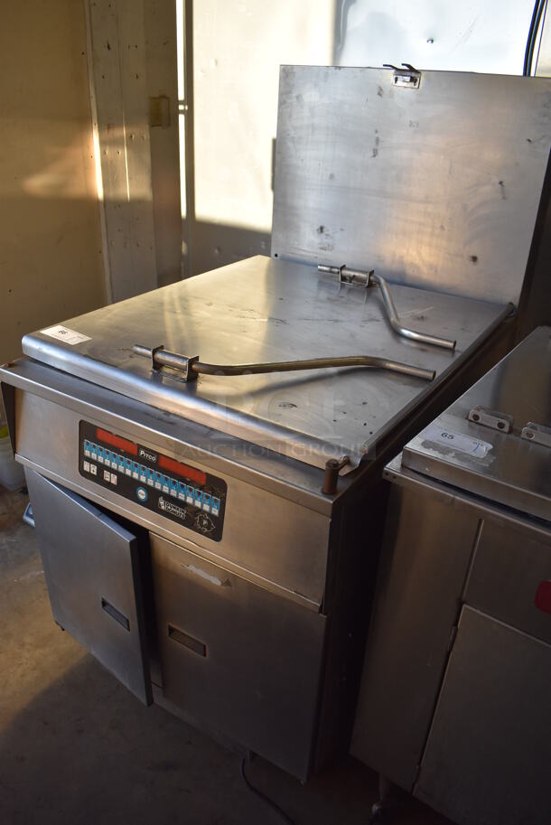 Pitco Frialator DD24RUFM Stainless Steel Commercial Floor Style Natural Gas Powered Donut Fryer. 72,000 BTU. 30x43x56 - Image 4 of 7