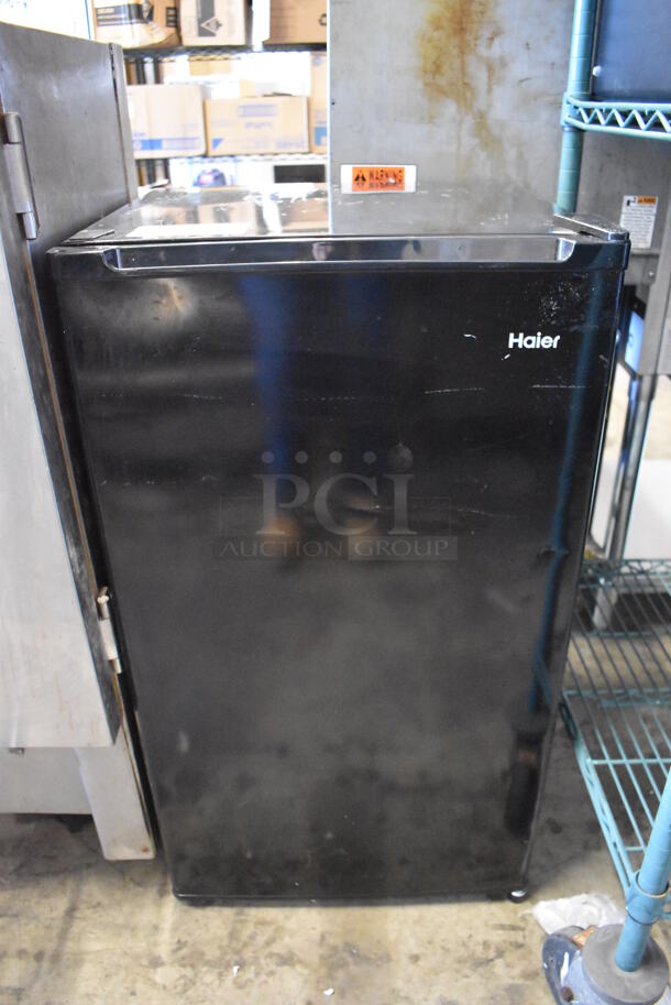 Haier HC33SW20RB Metal Mini Cooler. 115 Volts, 1 Phase. 18.5x17.5x33.5. Tested and Working! - Image 1 of 6