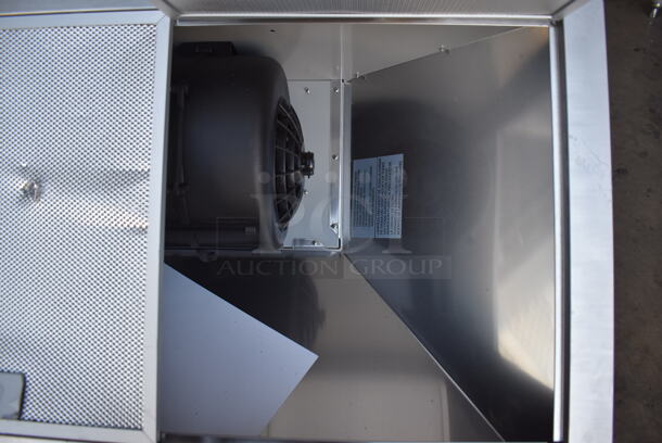 BRAND NEW SCRATCH AND DENT! Vissani WA0575 Stainless Steel Range Hood. 120 Volts, 1 Phase. 30x19x12 - Image 5 of 7