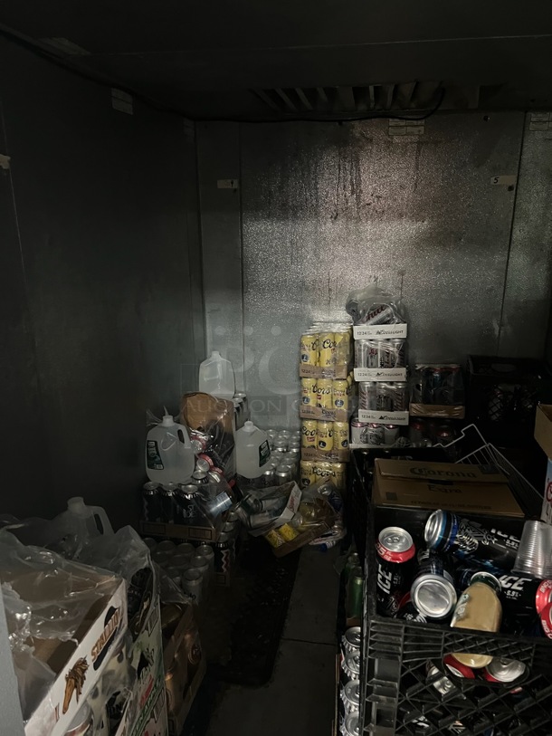 Norlake 6'x8' SELF CONTAINED Walk In Cooler Box w/ Apex XN050MA22D Condenser / Compressor. 208-230 Volts, 1 Phase. Picture of the Unit Before Removal Is Included In the Listing - Image 3 of 10