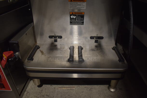 2019 Bunn ICB TWIN SH ENERGY STAR Stainless Steel Commercial Countertop Double Coffee Machine w/ Hot Water Dispenser and 2 Poly Brew Baskets. 120/240 Volts, 1 Phase. 20x21x34 - Image 4 of 6