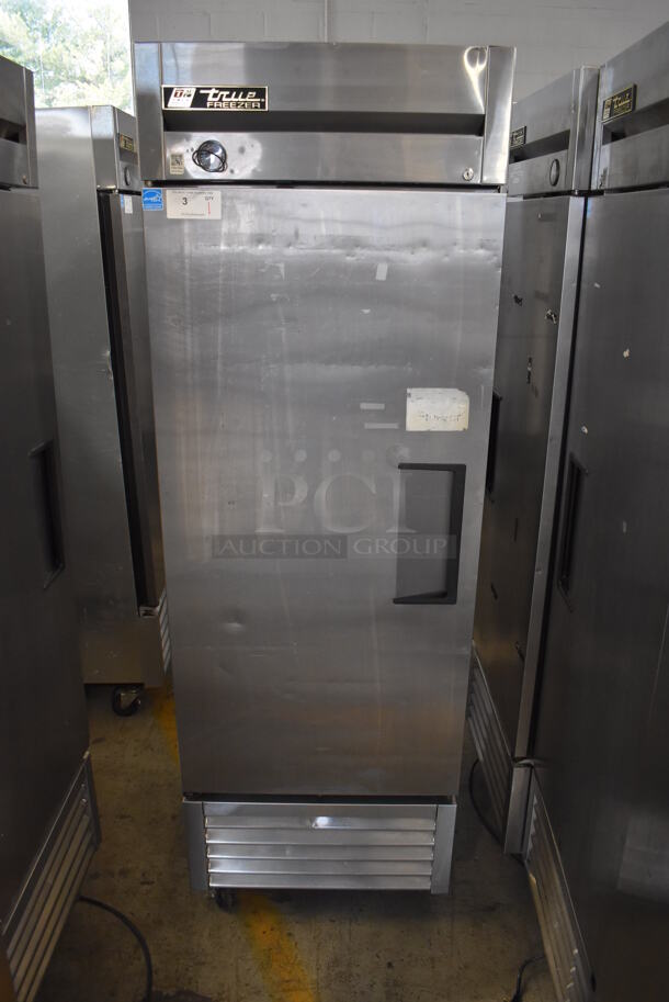 2013 True T-23F ENERGY STAR Stainless Steel Commercial Single Door Reach In Freezer w/ Poly Coated Racks on Commercial Casters. 115 Volts, 1 Phase. 27x30x84. Tested and Working! - Image 2 of 7