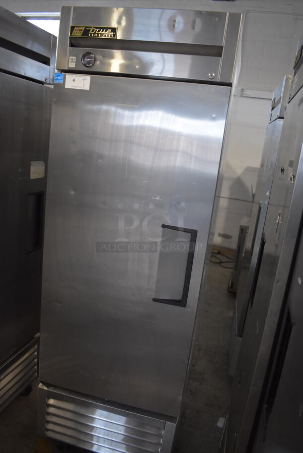 2013 True T-23F ENERGY STAR Stainless Steel Commercial Single Door Reach In Freezer w/ Poly Coated Racks on Commercial Casters. 115 Volts, 1 Phase. 27x30x84. Tested and Working! - Image 4 of 7