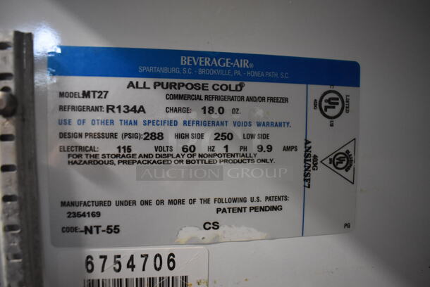 Beverage Air MT27 Metal Commercial Single Door Reach In Cooler Merchandiser w/ Poly Coated Racks. 115 Volts, 1 Phase. 30x32x79. Tested and Powers On But Does Not Get Cold - Image 4 of 5