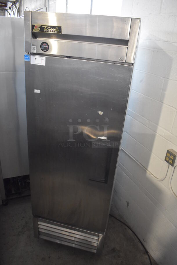 2013 True T-23F ENERGY STAR Stainless Steel Commercial Single Door Reach In Freezer w/ Poly Coated Racks on Commercial Casters. 115 Volts, 1 Phase. 27x30x84. Tested and Working! - Image 3 of 7