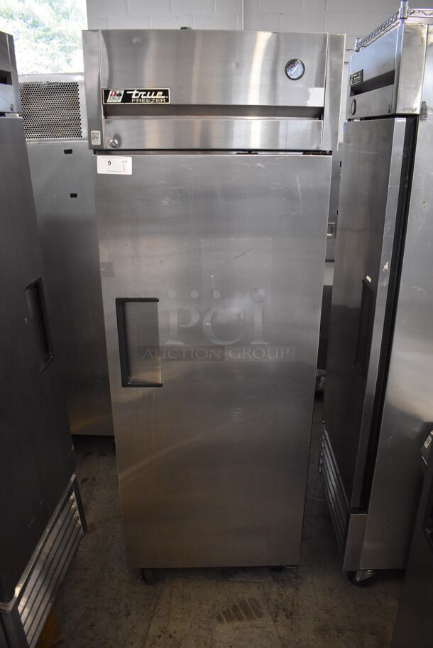 True TG1F-1S Stainless Steel Commercial Single Door Reach In Freezer w/ Poly Coated Racks on Commercial Casters. 115 Volts, 1 Phase. 28x35x83. Tested and Working! - Image 2 of 7
