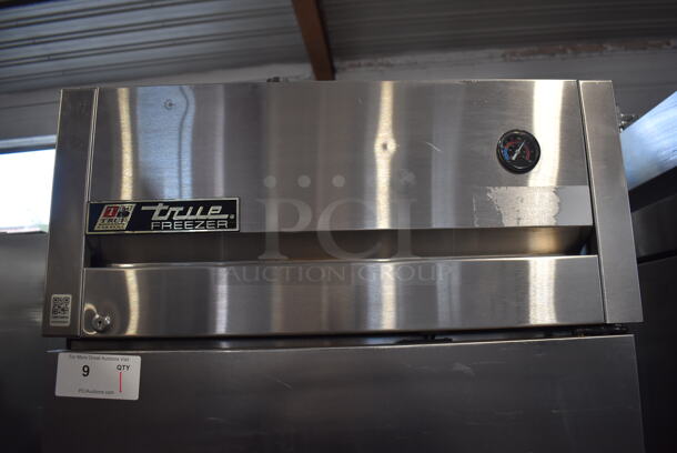 True TG1F-1S Stainless Steel Commercial Single Door Reach In Freezer w/ Poly Coated Racks on Commercial Casters. 115 Volts, 1 Phase. 28x35x83. Tested and Working! - Image 5 of 7