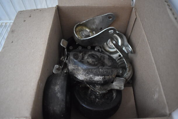 2013 True T-49F ENERGY STAR Stainless Steel Commercial 2 Door Reach In Freezer w/ Poly Coated Racks. Comes w/ Commercial Casters. 115 Volts, 1 Phase. 54x30x78. Tested and Working! - Image 7 of 8