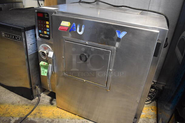 Autofry MTI10 Stainless Steel Commercial Countertop Electric Powered Ventless Fryer. 240 Volts, 1 Phase. 28x26x26 - Image 2 of 7