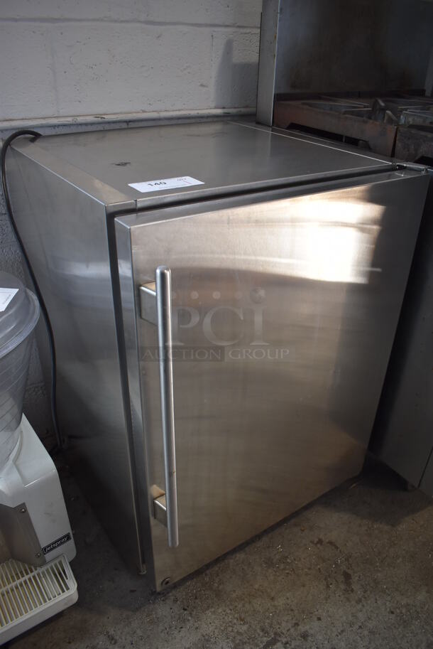 2016 True TUR-24-R-SS-B Stainless Steel Commercial Single Door Undercounter Cooler. 115 Volts, 1 Phase. 24x24x34. Tested and Does Not Power On - Image 3 of 6