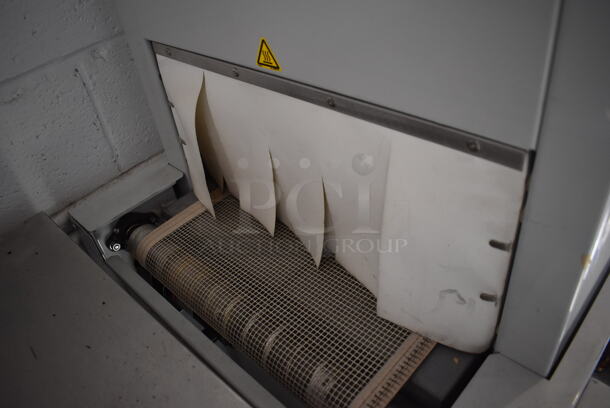 Clamco 820 Tunnel Metal Commercial Floor Style Shrink Wrapping Tunnel on Commercial Casters. 32x27x55. Cannot Test Due To Plug Style - Image 6 of 8