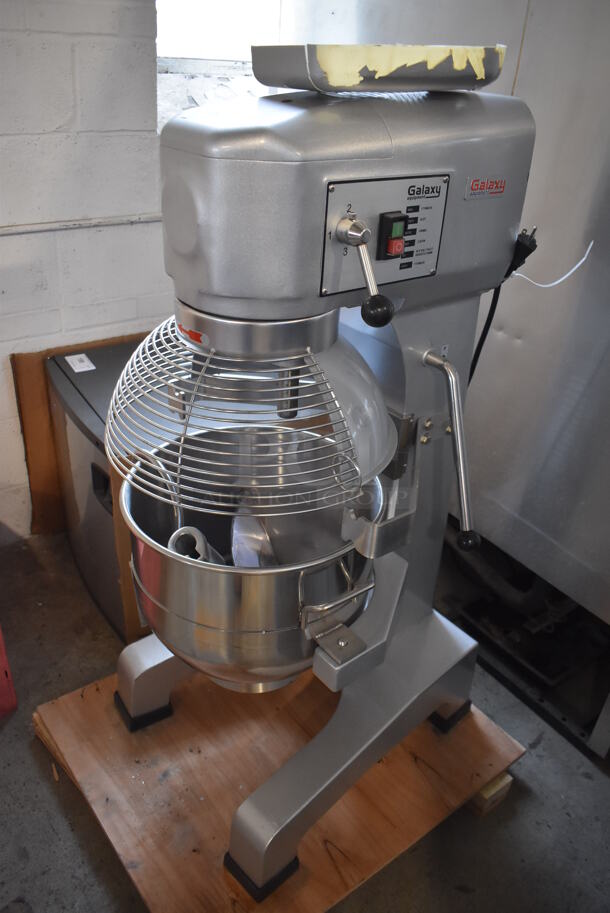 BRAND NEW SCRATCH AND DENT! Galaxy 177GMIX30 Metal Commercial Floor Style 30 Quart Planetary Dough Mixer w/ Stainless Steel Mixing Bowl, Bowl Guard, Dough Hook and Paddle Attachments. Unit Has Broken Backside Panel and Fan. 110 Volts, 1 Phase. 23x27x45. Tested and Working! - Image 1 of 11