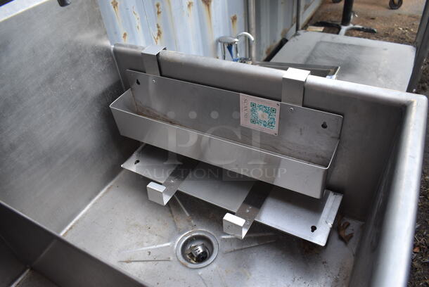 Stainless Steel Commercial 2 Bay Sink w/ Faucet and Handles. 43x33.5x44. Bays 20x30x15 - Image 4 of 5