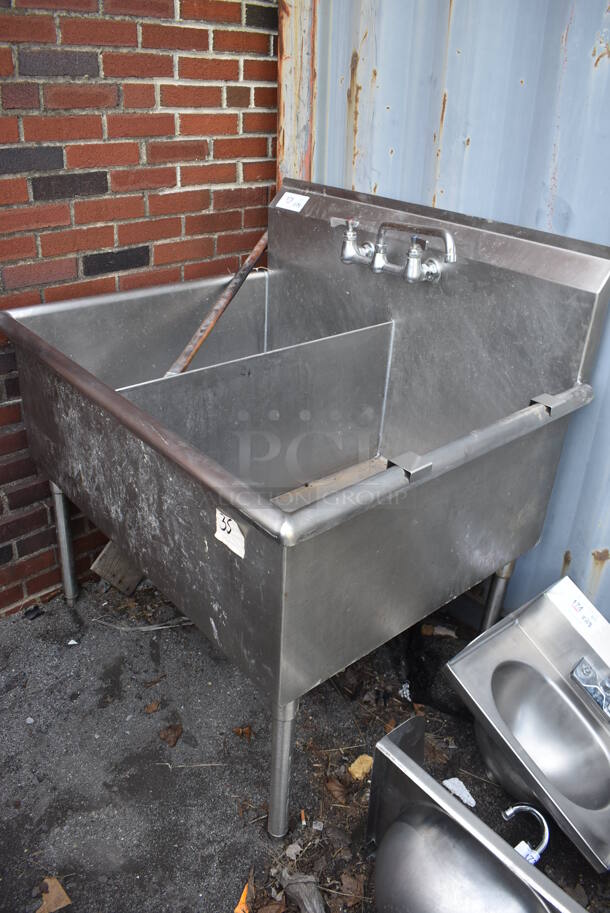 Stainless Steel Commercial 2 Bay Sink w/ Faucet and Handles. 43x33.5x44. Bays 20x30x15 - Image 5 of 5
