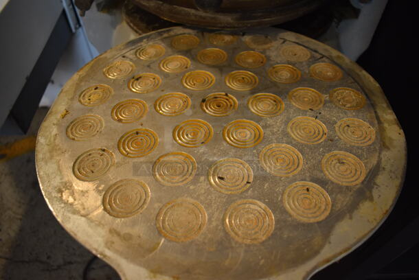 Erika Metal Commercial Floor Style Dough Divider on Commercial Casters. 208-250 Volts, 1 Phase. 22x23x72 - Image 5 of 9