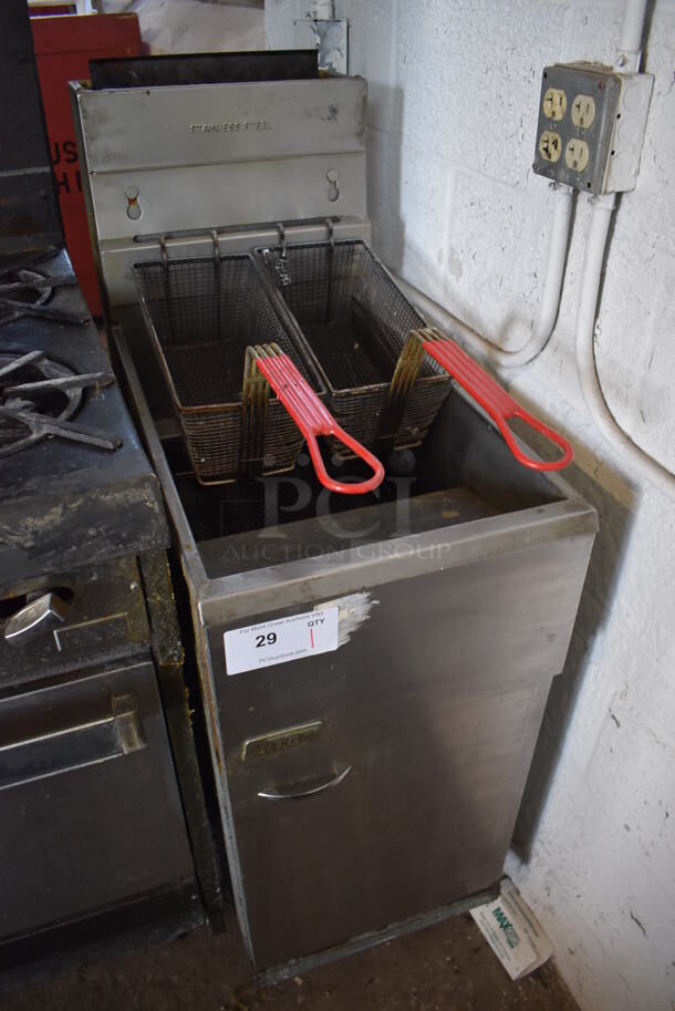 204 Pitco Frialator 40D Stainless Steel Commercial Floor Style Natural Gas Powered Deep Fat Fryer w/ 2 Metal Fry Baskets. 115,000 BTU. 15.5x30x47.5 - Image 3 of 6