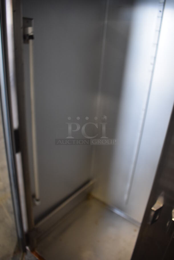 Traulsen ARI232HUT-FHG Stainless Steel Commercial 2 Door Roll In Rack Cooler Merchandiser. 115 Volts, 1 Phase. 68x34x89. Tested and Powers On But Does Not Get Cold - Image 5 of 9