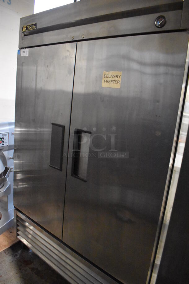 2013 True T-49F ENERGY STAR Stainless Steel Commercial 2 Door Reach In Freezer w/ Poly Coated Racks on Commercial Casters. 115 Volts, 1 Phase. 54x30x83. Tested and Working! - Image 8 of 8