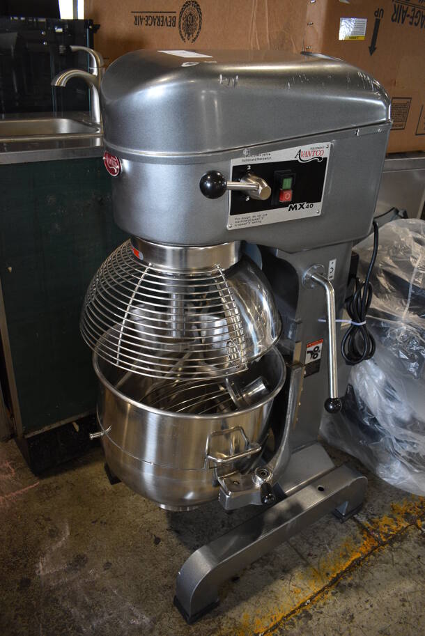 BRAND NEW SCRATCH AND DENT! Avantco MX40 Metal Commercial Floor Style 40 Quart Planetary Dough Mixer w/ Stainless Steel Mixing Bowl, Bowl Guard, Dough Hook, Whisk and Paddle Attachments. 240 Volts, 1 Phase. Tested and Working!