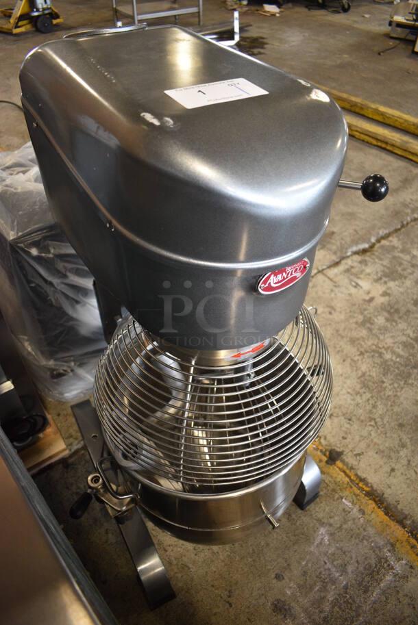BRAND NEW SCRATCH AND DENT! Avantco MX40 Metal Commercial Floor Style 40 Quart Planetary Dough Mixer w/ Stainless Steel Mixing Bowl, Bowl Guard, Dough Hook, Whisk and Paddle Attachments. 240 Volts, 1 Phase. Tested and Working! - Image 8 of 10
