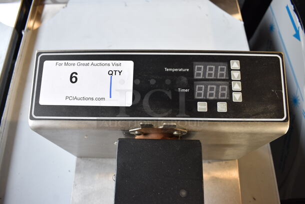 LIKE NEW! FY-GL02-D Stainless Steel Commercial Countertop Electric Powered Waffle Maker. 120 Volts, 1 Phase. 11.5x20x9.5. Tested and Working! - Image 4 of 7