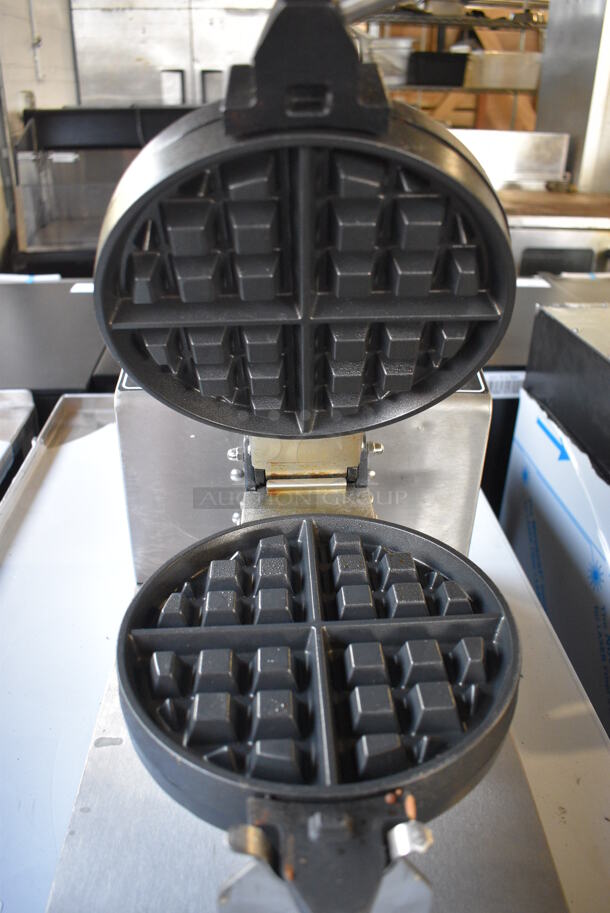 LIKE NEW! FY-GL02-D Stainless Steel Commercial Countertop Electric Powered Waffle Maker. 120 Volts, 1 Phase. 11.5x20x9.5. Tested and Working! - Image 6 of 7