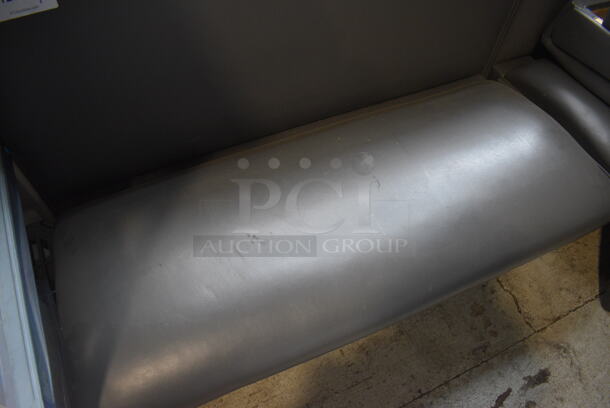 4 Single Sided Booth Seats. 48x26x37 - Image 4 of 5