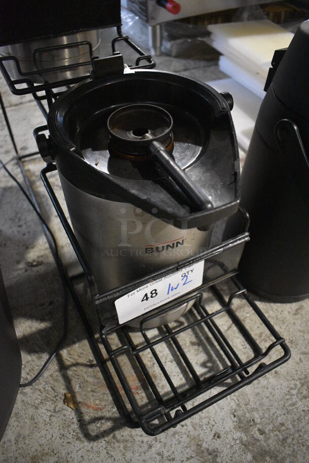 Black Metal Countertop Air Pot Stand w/ 2 Bunn Stainless Steel Air Pots. One Missing Lid. 7.5x24.5x22 - Image 3 of 5