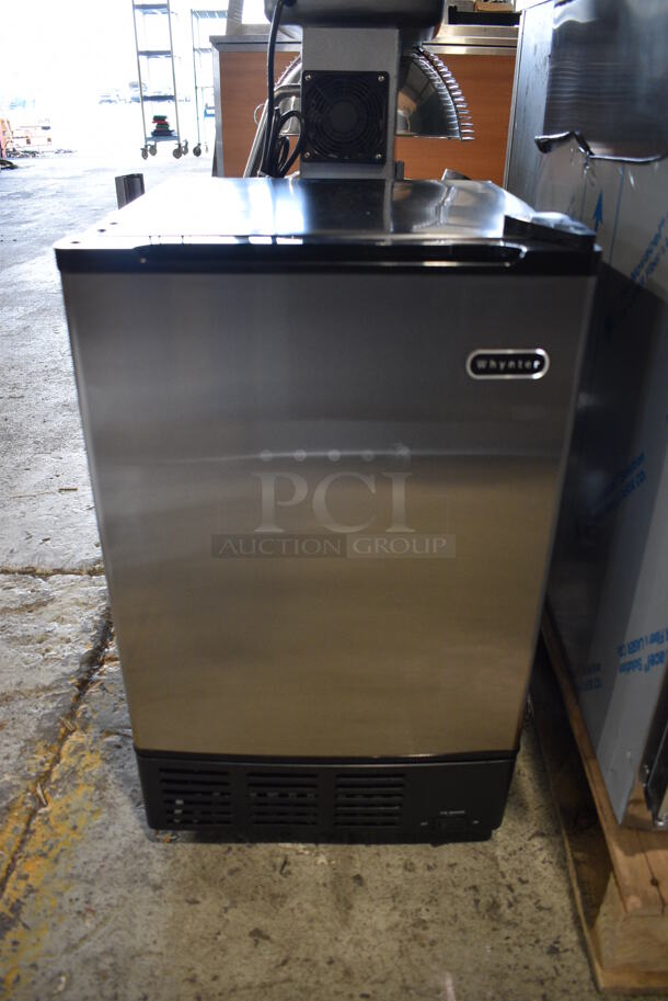 BRAND NEW SCRATCH AND DENT! 2018 Whynter UIM-155a Stainless Steel Commercial Self Contained Ice Machine. 115 Volts, 1 Phase. 15x18x25. Tested and Working! - Image 2 of 7