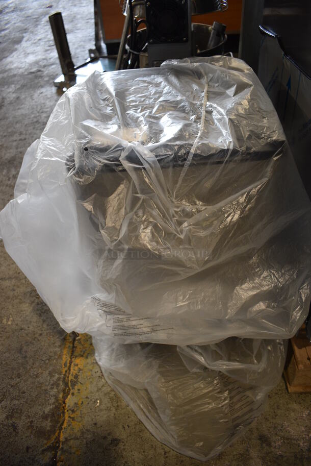 BRAND NEW SCRATCH AND DENT! 2018 Whynter UIM-155a Stainless Steel Commercial Self Contained Ice Machine. 115 Volts, 1 Phase. 15x18x25. Tested and Working! - Image 7 of 7