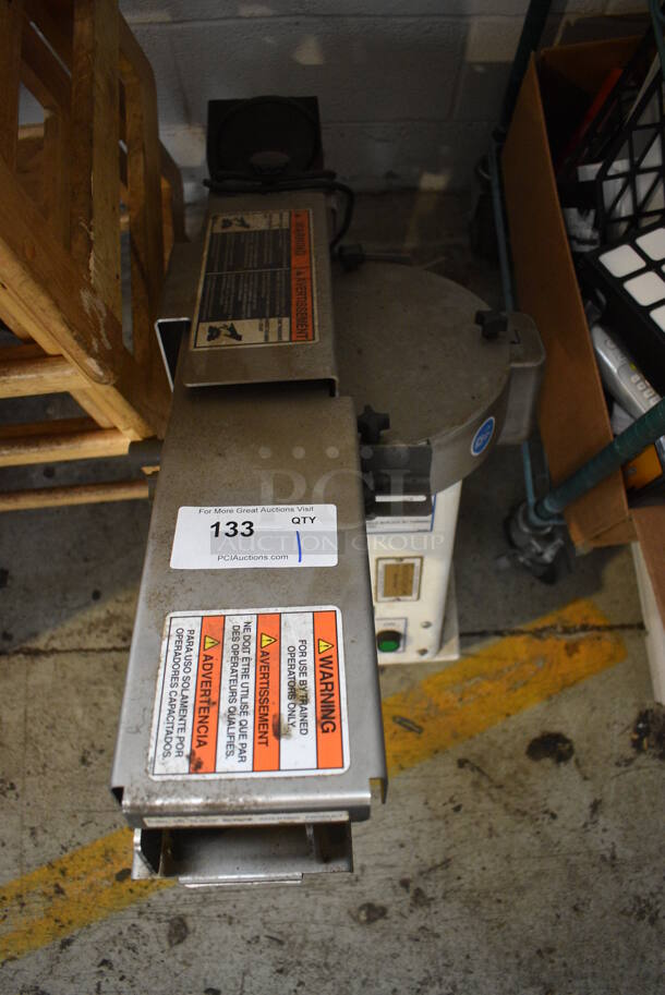 Oliver 723 Metal Commercial Countertop Bagel Slicer. 115 Volts, 1 Phase. 15x36x32. Tested and Working! - Image 6 of 6