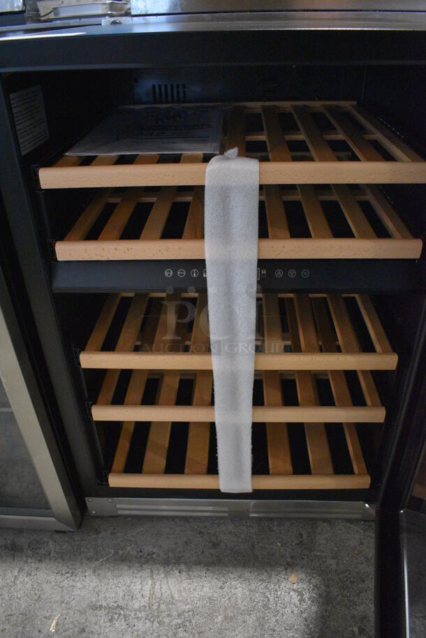 BRAND NEW SCRATCH AND DENT! Avanti WCF43S3SD Stainless Steel Mini Cooler Wine Chiller Merchandiser. 115 Volts, 1 Phase. 23.5x23.5x33.5. Tested and Working! - Image 4 of 6