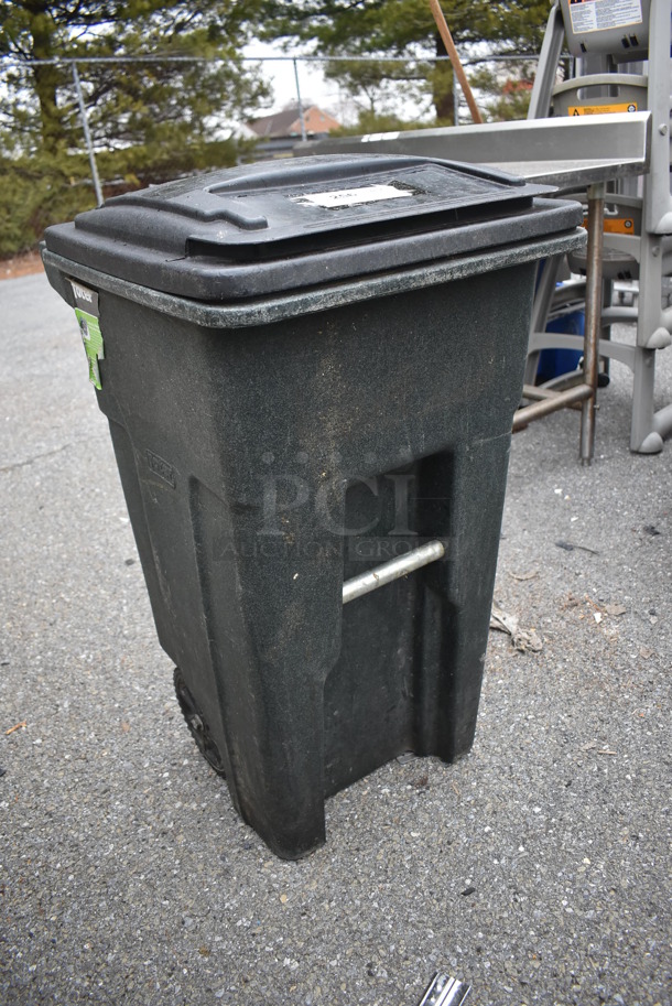 Toter Green and Black Poly Trash Can. 19x24x37 - Image 3 of 6