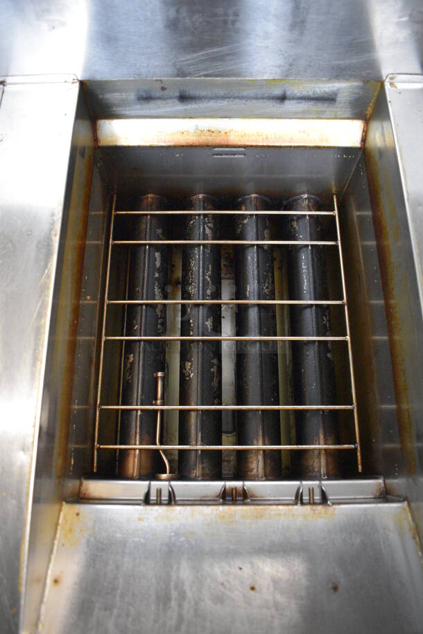 2016 Henny Penny EEG-243 FFFX ST Evolution Elite ENERGY STAR Stainless Steel Commercial Natural Gas Powered 3 Bay Deep Fat Fryer w/ 3 Lids on Commercial Casters. 225,000 BTU. 47x32x46.5 - Image 8 of 11